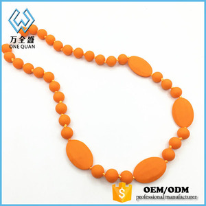 Onequan 2018 nouveaux produits en gros SANS BPA de qualité alimentaire <span class=keywords><strong>collier</strong></span> de <span class=keywords><strong>dentition</strong></span> en silicone pour bébé et <span class=keywords><strong>maman</strong></span> - Product Image 2