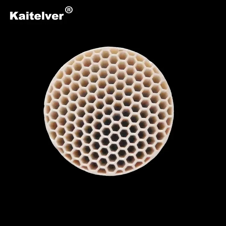 Filtre en nid d'abeille en céramique pressé industriel pour le filtrage de fer fondu