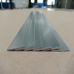 Radiador de Microcanal Plano de Aleación de <span class=keywords><strong>Aluminio</strong></span> 1060 1100 <span class=keywords><strong>Flexible</strong></span> de Varios Tamaños, <span class=keywords><strong>Tubo</strong></span> de Microcanal - Product Image 2