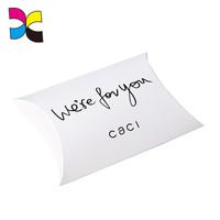 Oreiller multicolore, logo simple personnalisé avec impression de petit cadeau, boîte en papier pour emballage cadeau
