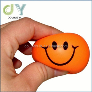 Pelota suave de espuma PU respetuosa con el medio ambiente de <span class=keywords><strong>pirata</strong></span> personalizada, Bola de alivio para apretar calavera y tibias cruzadas de 6,3 cm para edades de 2 a 7 años - Product Image 6