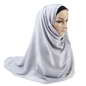 Gran oferta <span class=keywords><strong>de</strong></span> <span class=keywords><strong>seda</strong></span> <span class=keywords><strong>de</strong></span> alta calidad moda musulmana Color sólido tamaño grande señoras chal liso Georgette Hijabs bufanda - Product Image 6