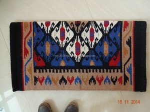 แผ่นรองอานม้าขนสัตว์แบบตะวันตก New Found Land สำหรับขี่ม้า ผ้าคลุมสำหรับการแสดง คุณภาพพรีเมียม รุ่น 018 - Product Image 3