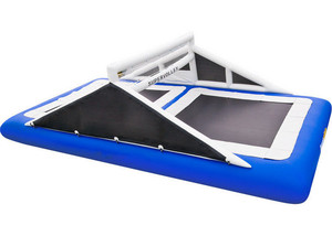 Un terrain <span class=keywords><strong>de</strong></span> volley-ball gonflable géant vous évite <span class=keywords><strong>de</strong></span> jouer sur du sable chaud. - Product Image 2