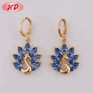 Grands modèles de boucles d'oreilles, bijoux saoudiens en or 22 carats, design <span class=keywords><strong>goutte</strong></span> d'eau, pierre en zircone cubique - Product Image 6