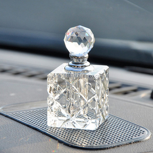 Nhà Máy Bán Hàng Trực Tiếp Arabic Loại Đa Hình Dạng Khắc Pha Lê Tinh Dầu Tinh Dầu Thủy Tinh Nước Hoa Chai Dầu - Product Image 2
