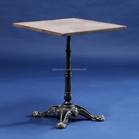 Base de style ancien européen en fonte, table de bar d'hôtel, de qualité supérieure