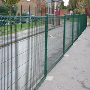 6ft * 8ft sıcak daldırma galvanizli <span class=keywords><strong>BRC</strong></span> tel tel örgü rulosu üst eskrim