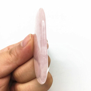 Outil Gua Sha en quartz rose Drainage lymphatique Masseur facial pour les poches Anti-âge Soins de la peau - Product Image 2