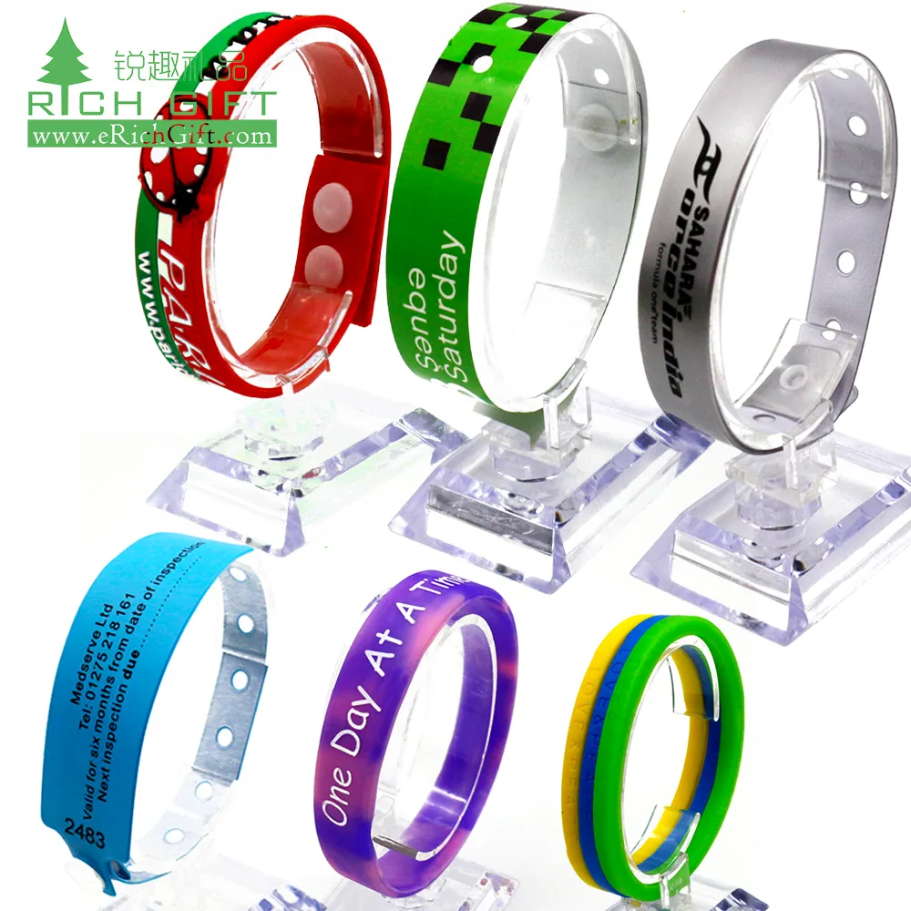 China manufacturer custom adjustable silicone rubber wristband bracelet with holes