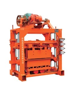 Hot selling hallow blok machine QT4-30B zand molding machine met betonmixer en transportband