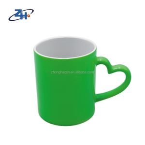 Nuova tazza di ceramica <span class=keywords><strong>con</strong></span> rivestimento colorato a fluorescenza stile nordico in gres tazza tazza da caffè <span class=keywords><strong>con</strong></span> manico a <span class=keywords><strong>cuore</strong></span> nuovi prodotti - Product Image 5