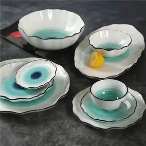 Veweet — service de table en porcelaine avec motifs floraux, en spirale, élégant, en porcelaine pour banquet