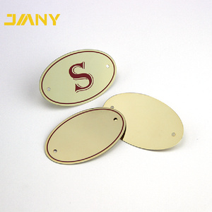 Targhetta Ovale in <span class=keywords><strong>Ottone</strong></span> Personalizzata con Logo Inciso e Fori per Viti - Product Image 6