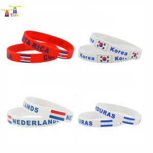 Debossed color filled mano en relieve banda Bandera de país diferente Wold Copa Silicona - Product Image 3
