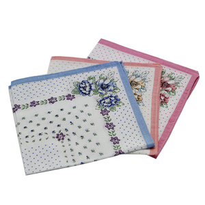 多色定制美丽图案女士皮尔·卡丹棉农品牌手帕 - Product Image 3