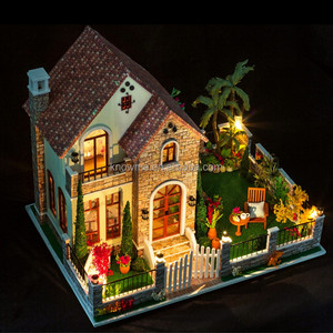 Maison miniature 3D faite à la main Know Me Love House, villa avec meubles/maison miniature en bois faite à la main avec LED - Product Image 2