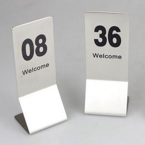 Support de numéro de <span class=keywords><strong>table</strong></span> ou de <span class=keywords><strong>menu</strong></span> en métal argenté carré pour restaurant - Product Image 3