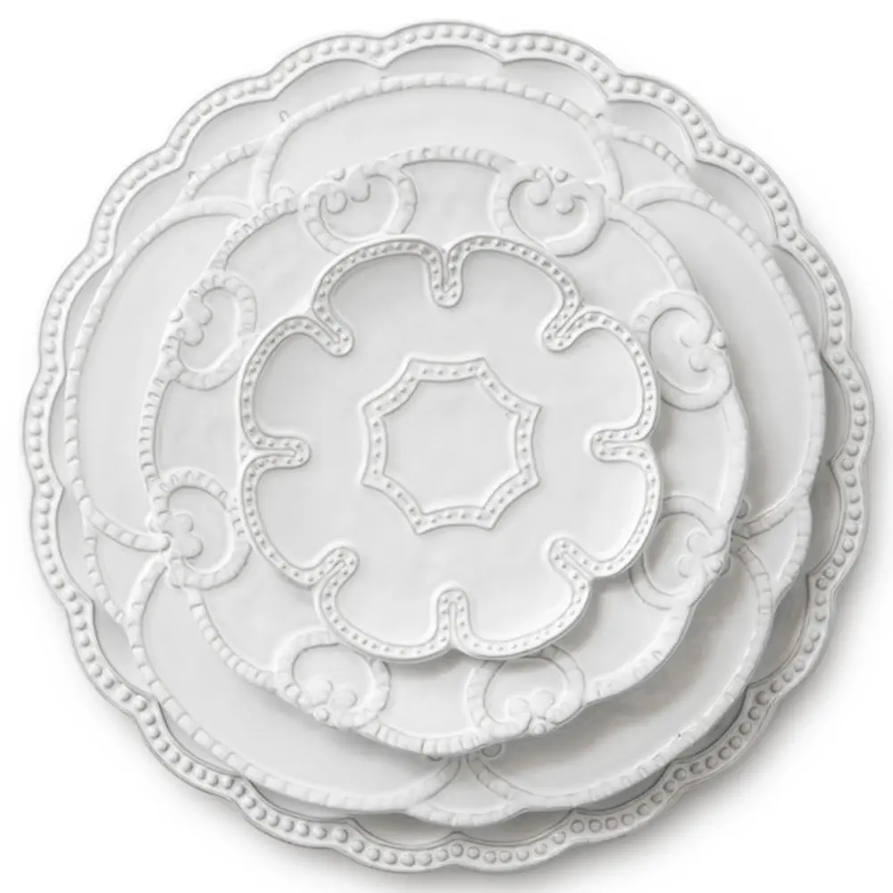 고품질 사기그릇 결혼식 충전기 격판덮개 우아한 돋을새김된 백색 접시 및 격판덮개