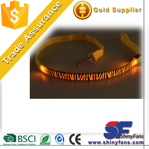 Harnais en Nylon à LED pour <span class=keywords><strong>chien</strong></span>, collier pour chat, gilet de sécurité éclairé pour <span class=keywords><strong>chien</strong></span>, petite/grande/grande taille, nouveau - Product Image 3