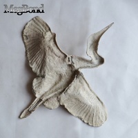 Décoration murale en fonte d'heron volant Megbond, cadeau idéal pour femme, plaque murale décorative en métal pour la maison, figurine de style côtier