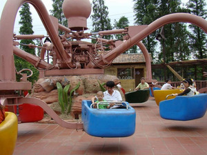 Fête foraine jeux d'attractions manèges de parc Octopus tour - Product Image 2