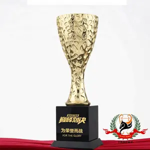 Premio de trofeo dorado personalizado, hecho en china, 2019