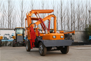Machine de piquage <span class=keywords><strong>hydraulique</strong></span> vibratoire montée sur <span class=keywords><strong>tracteur</strong></span> pour fondations de clôtures - Product Image 2