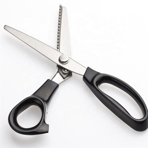 QY-5005 Pinking Shears Kéo Cắt Răng Chiều Rộng Hình Tam Giác - Product Image 3