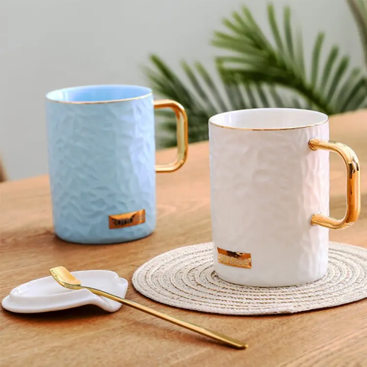 Taza de café de cerámica con mango dorado, taza de porcelana personalizada, té, cuchara dorada reutilizable, promocional