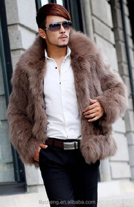 <span class=keywords><strong>Cappotto</strong></span> Invernale da <span class=keywords><strong>Uomo</strong></span> di Lusso 2026 in <span class=keywords><strong>Pelliccia</strong></span> Sintetica a Lunghezza Media con Risvolto, Taglie Forti, Spesso e Caldo, Personalizzabile con Logo, Prezzo di Fabbrica All'Ingrosso - Product Image 2