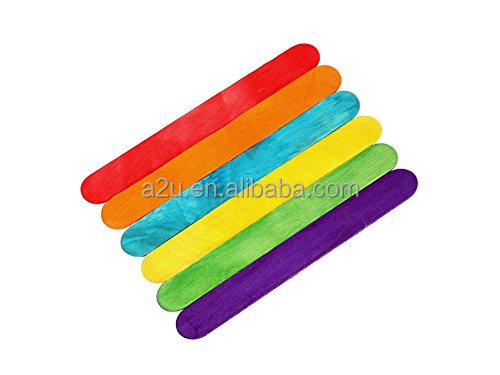 En vrac en bois bâtons de crème glacée pour popsicle