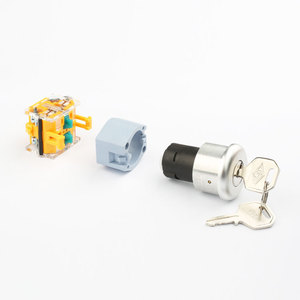 La série Yongxing LA133 fournit un sélecteur à 3 positions 10A 380V 22mm serrure à clé à 3 positions - Product Image 2