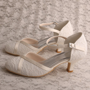 <span class=keywords><strong>Scarpe</strong></span> da <span class=keywords><strong>Sposa</strong></span> con Tacco Basso e Robusto - Product Image 1