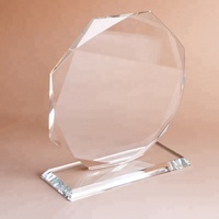 Usine de fabrication Conception personnalisée Prix bon marché Cristal en forme d'octogone Récompense Cristal Peste