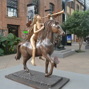 Vie taille art sculpture en métal bronze abstraite nue fille avec statue de cheval