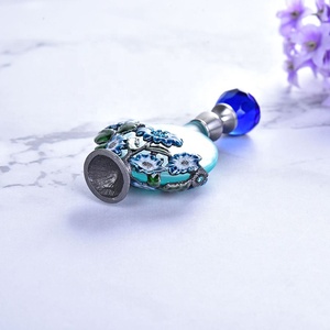 Pabrik Harga 8 Ml Warna Biru Arab Minyak Wangi Botol dengan Tongkat Logam