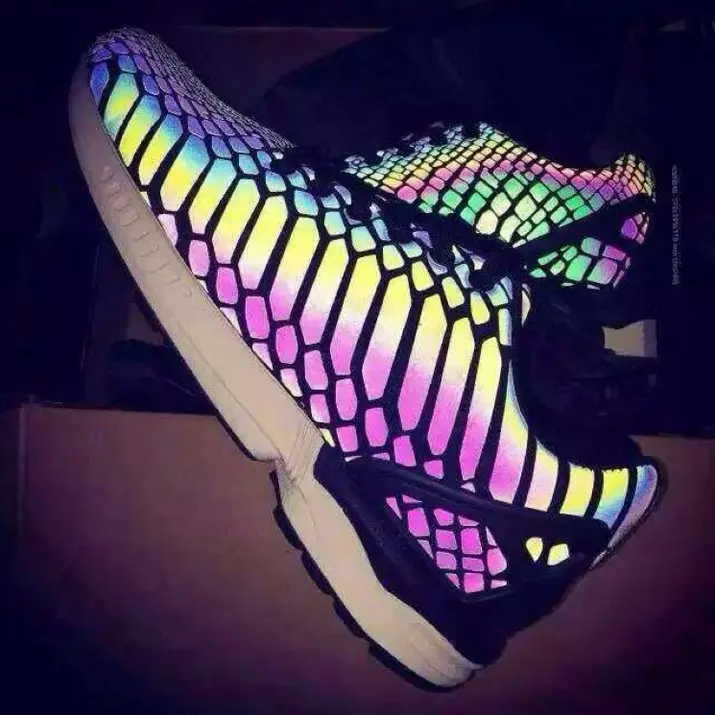 Glow In The Dark Reflecterende Rainbow Pu Synthetisch Leer Pvc Schoenen Voor Sport Veiligheid