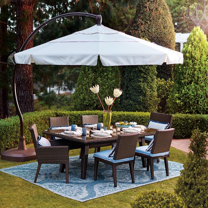 Wholesale quality outdoor furniture garden patio resin wicker dining table set