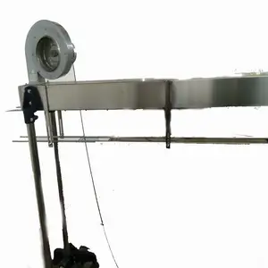 Air conveyor for water filling machines