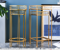 Lot de 2 de Conception Moderne Peinture Dorée Nidification Accent Carré En Métal Table Basse avec Miroir En Verre Haut