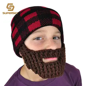 Детская вязаная крючком шапочка с бородой