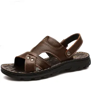 Up-1133r New Pattern Men Leather Slippers Flat Beach Sandals para o verão