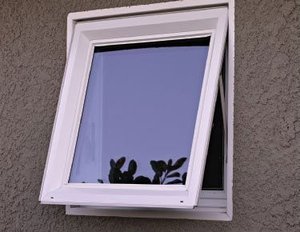 Fenêtre à guillotine supérieure en verre trempé double <span class=keywords><strong>PVC</strong></span>, conception parfaite Fenêtres en <span class=keywords><strong>PVC</strong></span> - Product Image 2