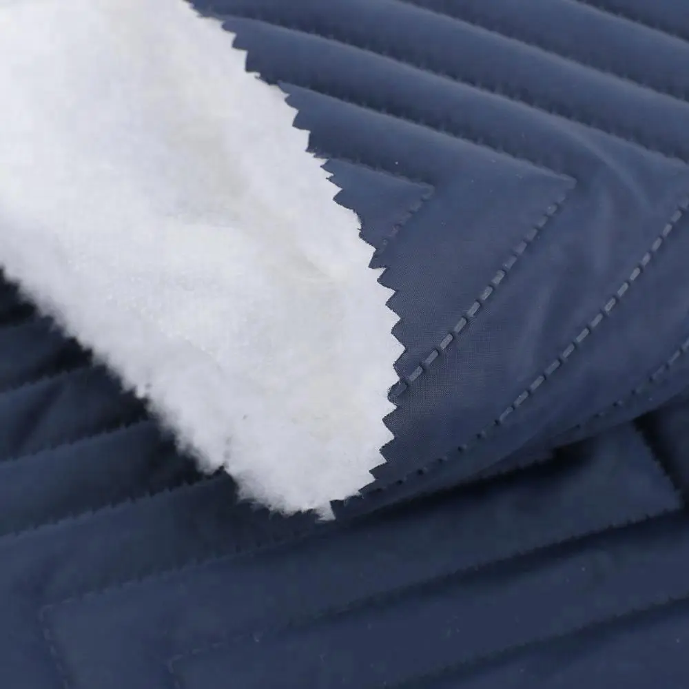 Hochwertiger doppelseitiger Quilt stoff aus Polyester polster aus Baumwolle für Daunen jacken