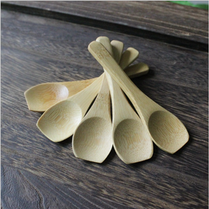 Mini cuchara de bambú para niños con diseño de Parte delantera plana para acampar al aire libre - Product Image 1