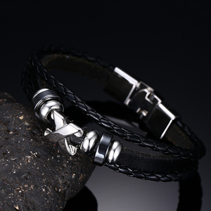 <span class=keywords><strong>Bracciale</strong></span> alla Moda con Simbolo X, <span class=keywords><strong>Intrecciato</strong></span> in Pelle Multistrato, Nero, Trendy per <span class=keywords><strong>Uomo</strong></span>, Ideale per Anniversari - Product Image 4