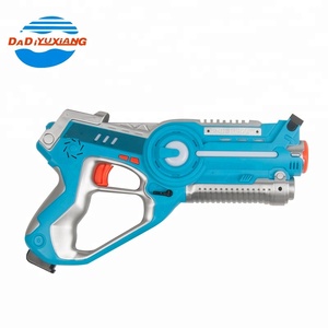 Dos armas juego de disparos rayos infrarrojos láser tag <span class=keywords><strong>pistola</strong></span> para <span class=keywords><strong>niños</strong></span> - Product Image 1