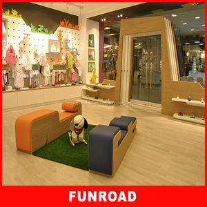 Diseño entero mueble de madera y escaparate de pared con vitrina expositivo para tiendas de juguete y ropa de niños. - Product Image 3