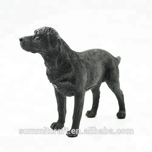 Figura de Perro <span class=keywords><strong>Labrador</strong></span> Negro de Resina Personalizada, Modelo de Perro <span class=keywords><strong>Pequeño</strong></span>, Escultura de Animal Realista - Product Image 3